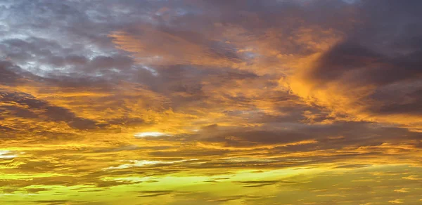 Fundo Com Magia Das Nuvens Céu Amanhecer Nascer Sol Pôr — Fotografia de Stock