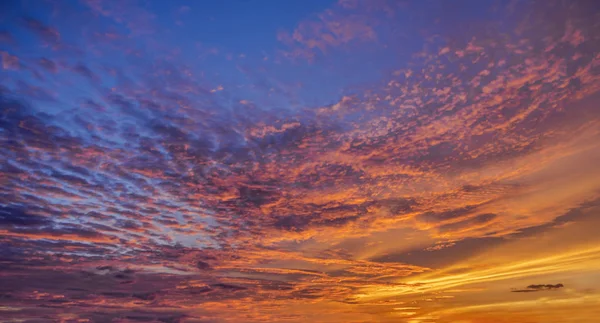 Fundo Com Magia Das Nuvens Céu Amanhecer Nascer Sol Pôr — Fotografia de Stock