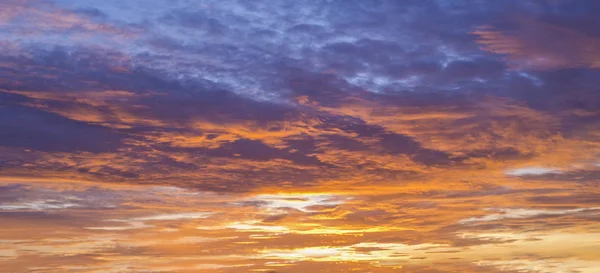 Hintergrund Mit Dem Zauber Der Wolken Und Des Himmels Morgengrauen — Stockfoto