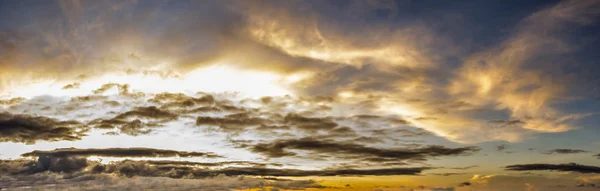 Fundo Com Magia Das Nuvens Céu Amanhecer Nascer Sol Pôr — Fotografia de Stock