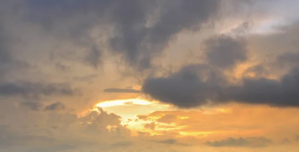 Fundo Com Magia Das Nuvens Céu Amanhecer Nascer Sol Pôr — Fotografia de Stock