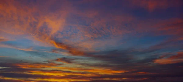 해돋이 Sunsetfor 그래픽 디자인 편집기에서 하늘과 구름의 — 스톡 사진