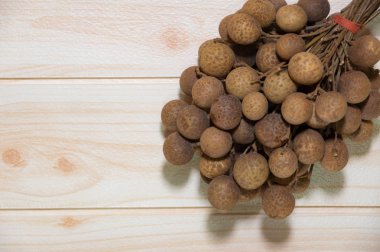 Tropikal Güneydoğu Asya, Vietnam'da yetişen Longan meyve. Reklam, pazarlama, tasarım, satış için kullanılan Longan resim...
