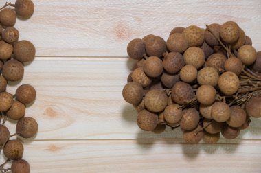 Tropikal Güneydoğu Asya, Vietnam'da yetişen Longan meyve. Reklam, pazarlama, tasarım, satış için kullanılan Longan resim...