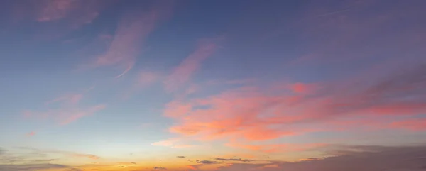 Fundo Com Magia Céu Nuvens Amanhecer Nascer Sol Pôr Sol — Fotografia de Stock