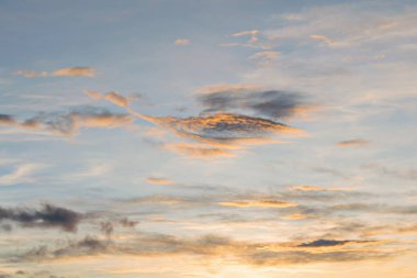 Arka plan gökyüzü ve bulutlar şafak, gündoğumu, günbatımı, baskı, tasarım, reklamcılık, grafik resimler kullanımda büyüsü ile