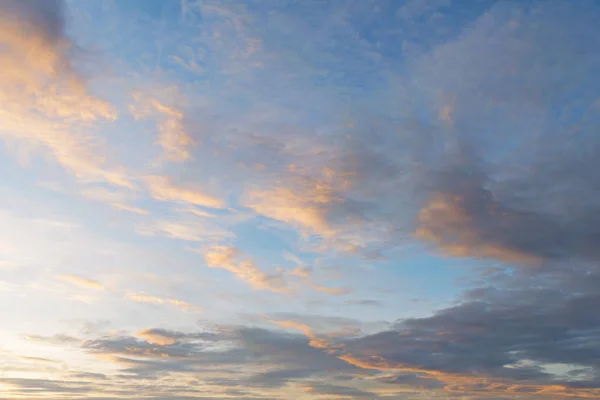 Fundo Com Magia Céu Nuvens Amanhecer Nascer Sol Pôr Sol — Fotografia de Stock