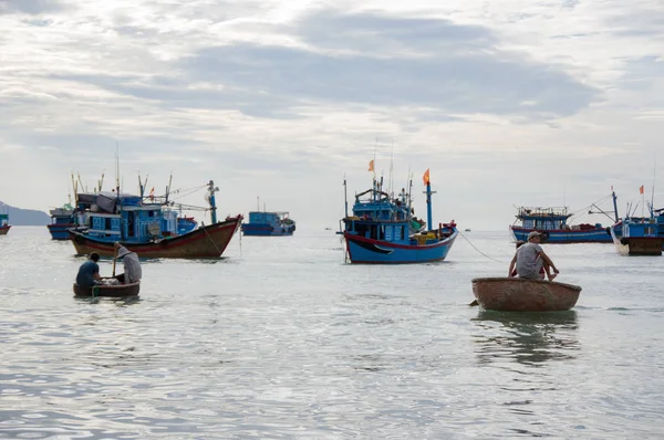 Życie Praca Tradycyjnej Wiosce Rybackiej Wietnamie — Zdjęcie stockowe