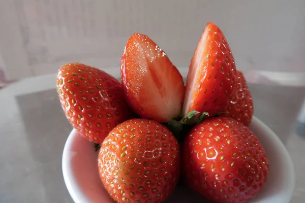 Reife Erdbeeren Frucht Süß Und Schön Fotonutzung Für Werbedesign Ideenverpackung — Stockfoto