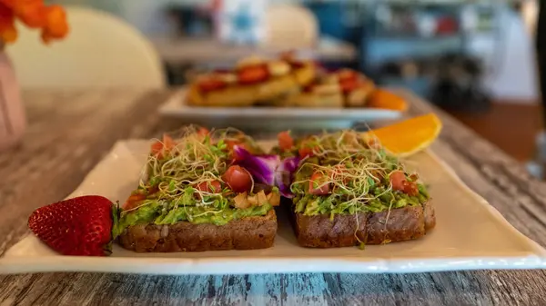 Sağlıklı kepekli açık sandviçdüşük açı