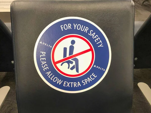 Cincinnati, Ohio, ABD, 7-20-2020, Cincinnati havaalanı sosyal mesafesi