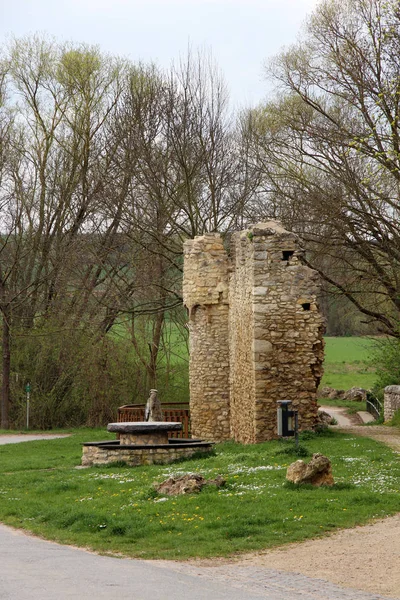 Vue Large Sur Mur Pierre Une Petite Fontaine Allemagne Stadecken — Photo