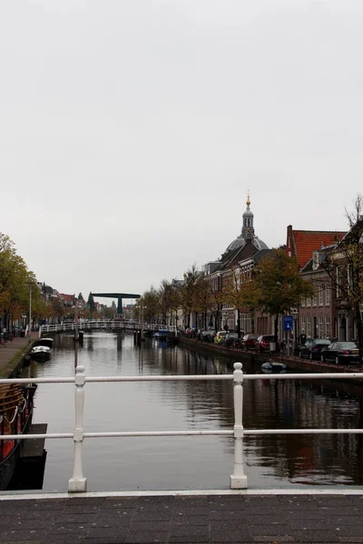 View Built Structure Canal Leiden South Holland Netherlands Photographed Sightseeing — Stock Photo, Image