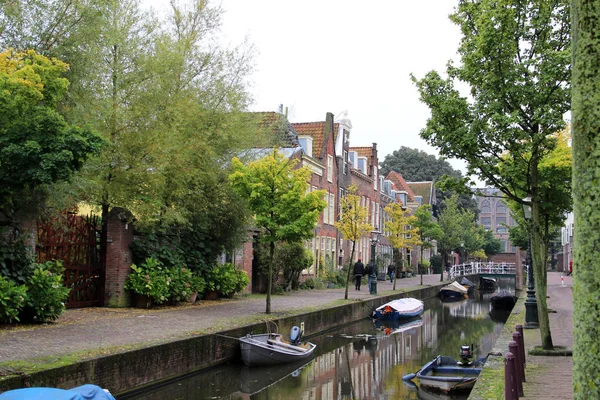 Blick Auf Einen Kanal Und Bäume Und Häuser Süden Hollands — Stockfoto