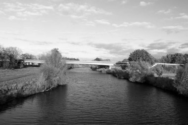 nehir ve meppen Bridge'de geniş görüş emsland Almanya meppen emsland Almanya'da bir gezi tur sırasında siyah-beyaz fotoğrafı