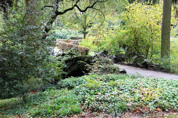 Vista Sobre Paisaje Natural Parque Wiesbaden Hessen Alemania Fotografiado Durante — Foto de Stock