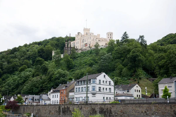 Blick Auf Turm Und Gebäude Auf Einem Hügel Rhein Koblenz — Stockfoto