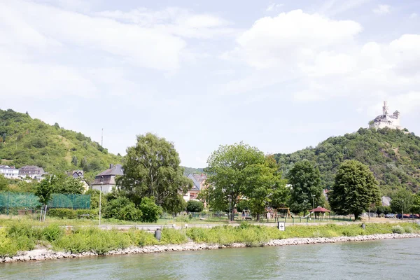 Närmare Syn Kullarna Och Naturen Blå Himmel Koblenz Tyska — Stockfoto