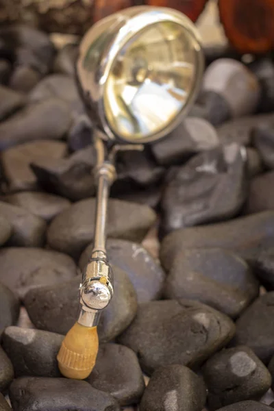 Close Tiro Uma Antiguidade 1930 Direcional Holofotes Portáteis Usados Automóveis — Fotografia de Stock