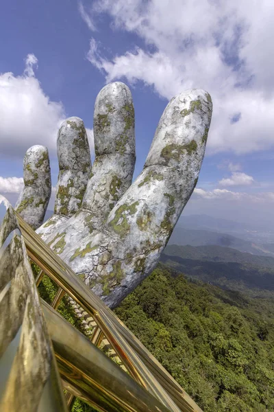 Nang Vietnam October 2018 Golden Bridge Known Hands God Pedestrian — Stock Photo, Image