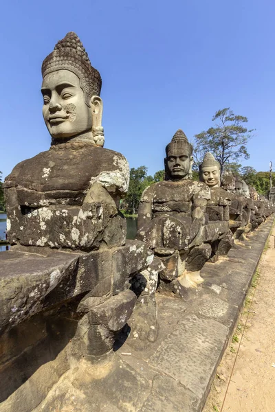 Södra Porten Hänrycker Till Angkor Thom Senaste Och Mest Bestående — Stockfoto