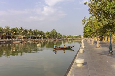 Hoi bir antik şehrin tarihi bölgesi UNESCO Dünya Miras Listesi tarih Prş Bon nehirde su manzaralı. Quang Nam il yer. Onun bir popüler seyahat hedef, Vietnam.