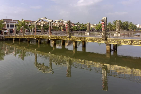 ホイアンの古代の町の歴史的な地区 ユネスコ世界遺産での木ボン川のウォーター フロント ビュー クアンナム省に位置しています その人気の旅行先 ベトナム — ストック写真
