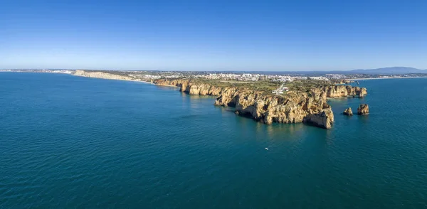 Flyg naturskön marinmålning, av Ponta da Piedade udde, berömda naturliga landmärke destination, Lagos, Algarve. Södra Portugal. — Stockfoto