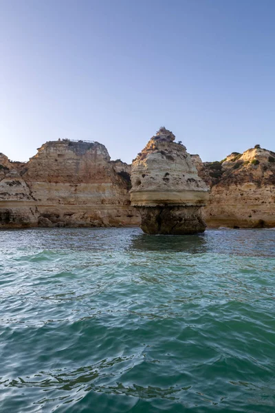 Portimao City Sahili Ndeki Kayalıkların Kayalıkların Manzarası Batı Algarve Portekiz — Stok fotoğraf