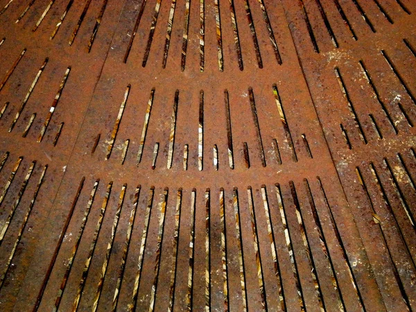 Brown Rusty Metal Street Sewer Pan Slits Top — Stock Photo, Image