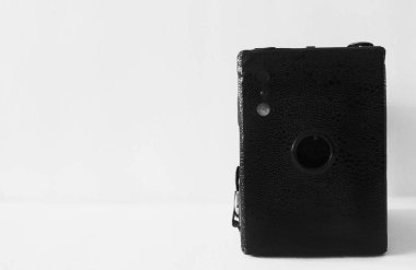 Siyah deri Vintage Fotoğraf makinesinden erken 1900 's, dikdörtgen kutu tutan yaklaşık 120 mm film.