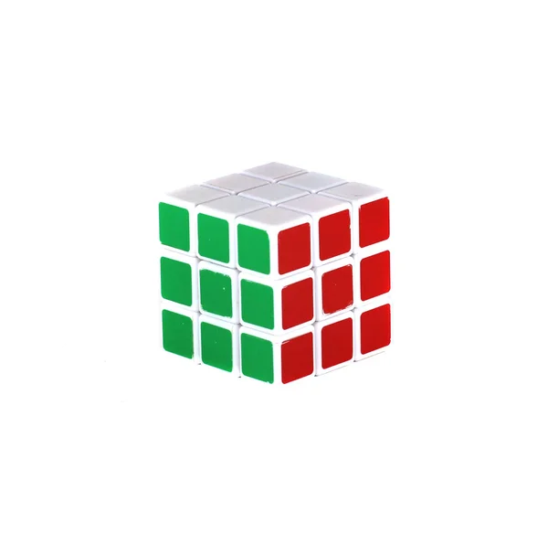 rubika küp beyaz arka plan üzerinde