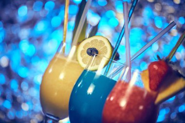 Slupshie mavi bokeh arka plan