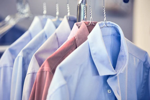 Erkek gömlek Endüstriyel Çamaşırhane Servisi