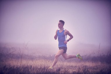 Runner egzersiz sis içine