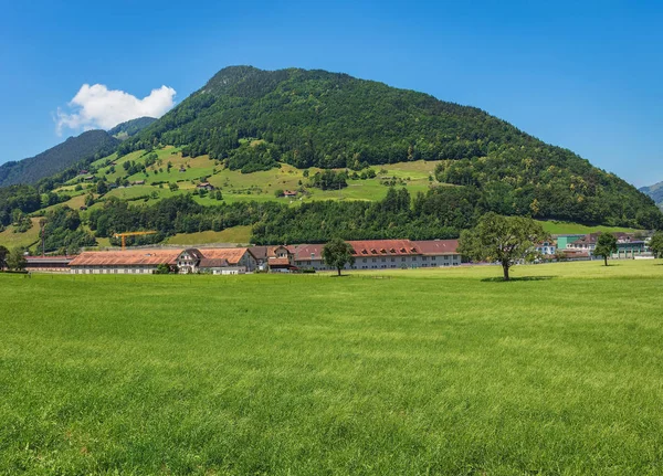 Vista dell'ora legale nel cantone svizzero di Schwyz — Foto Stock