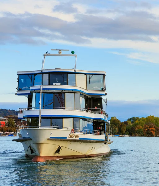 Zurich Switzerland October 2017 Panta Rhei Lake Zurich View Burkliplatz — Stock Photo, Image