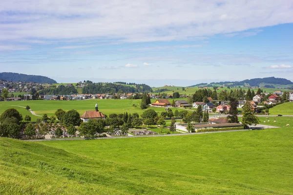 Blick Auf Die Stadt Einsiedeln Der Schweiz Herbst Einsiedeln Ist — Stockfoto