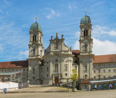 Einsiedeln, İsviçre - 7 Eylül 2015: kilise, Einsiedeln Abbey. Einsiedeln oldu Swiss Kanton Schwyz, Einsiedeln şehir içinde bir Benedictine Manastırı.