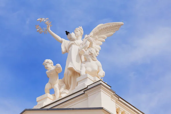 Zurich Switzerland May 2016 One Sculptures Top Zurich Opera House — Stock Photo, Image