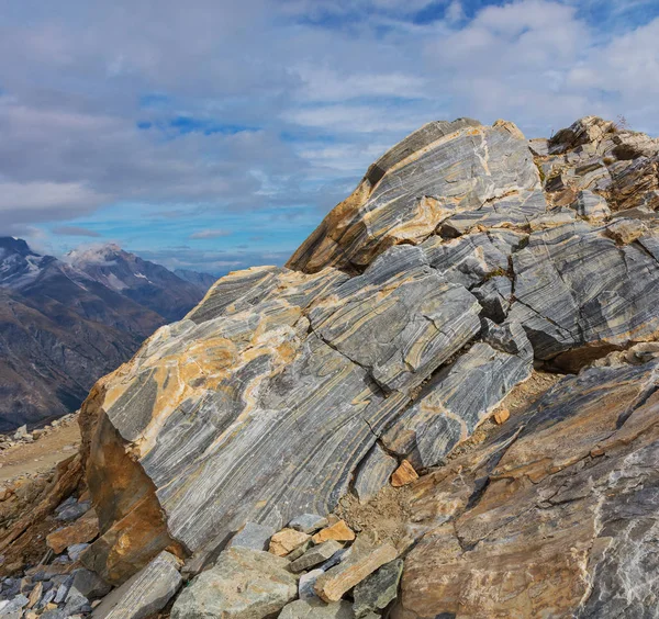 Kayanın Üzerinde Eylül Ortasında Bulutlu Bir Günde Gornergrat Gornergrat Ngilizce — Stok fotoğraf