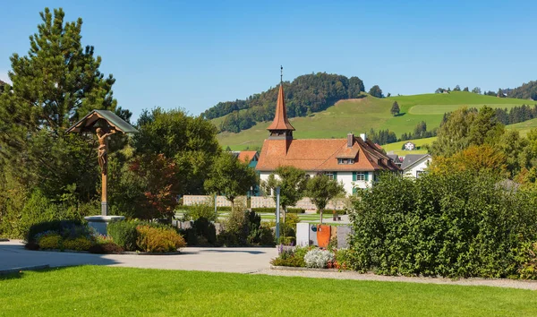 Cimetière dans la partie historique de la ville d'Appenzell, Suisse — Photo