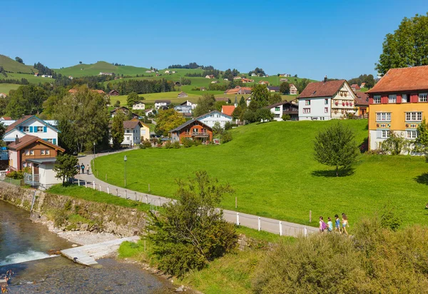 La ville d'Appenzell en Suisse en automne — Photo