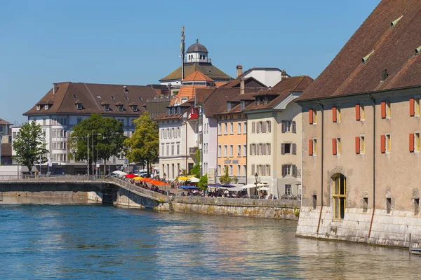 Gebäude des historischen Teils der Stadt Solothurn und der — Stockfoto