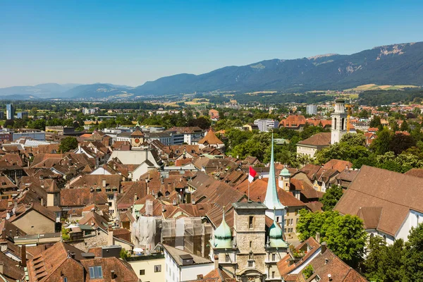Vista da cidade de Solothurn da torre da catedral de St. Ursus — Fotografia de Stock