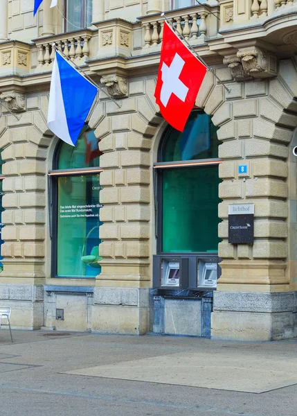 Credit Suisse, budova na náměstí Paradeplatz ve městě Zuri — Stock fotografie