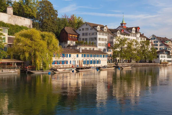 Bangunan bersejarah Schipfe kuartal di kota Zurich, Swiss — Stok Foto