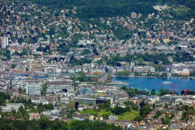Mt. Uetliberg görüldüğü gibi İsviçre Zürih şehir