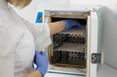  enstrümanın sterilizasyon süreci