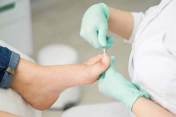 Professional Hardware Pedicure Salon — Stock Photo, Image